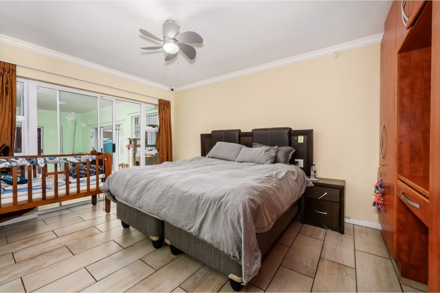 5 Bedroom Property for Sale in Summerstrand Eastern Cape